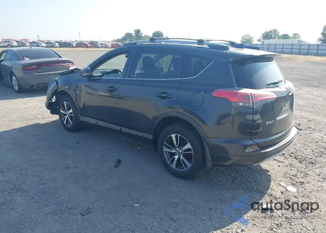 2017 Toyota Rav4 Xle z USA, uszkodzony, nr VIN JTMWFREV8HJ127411